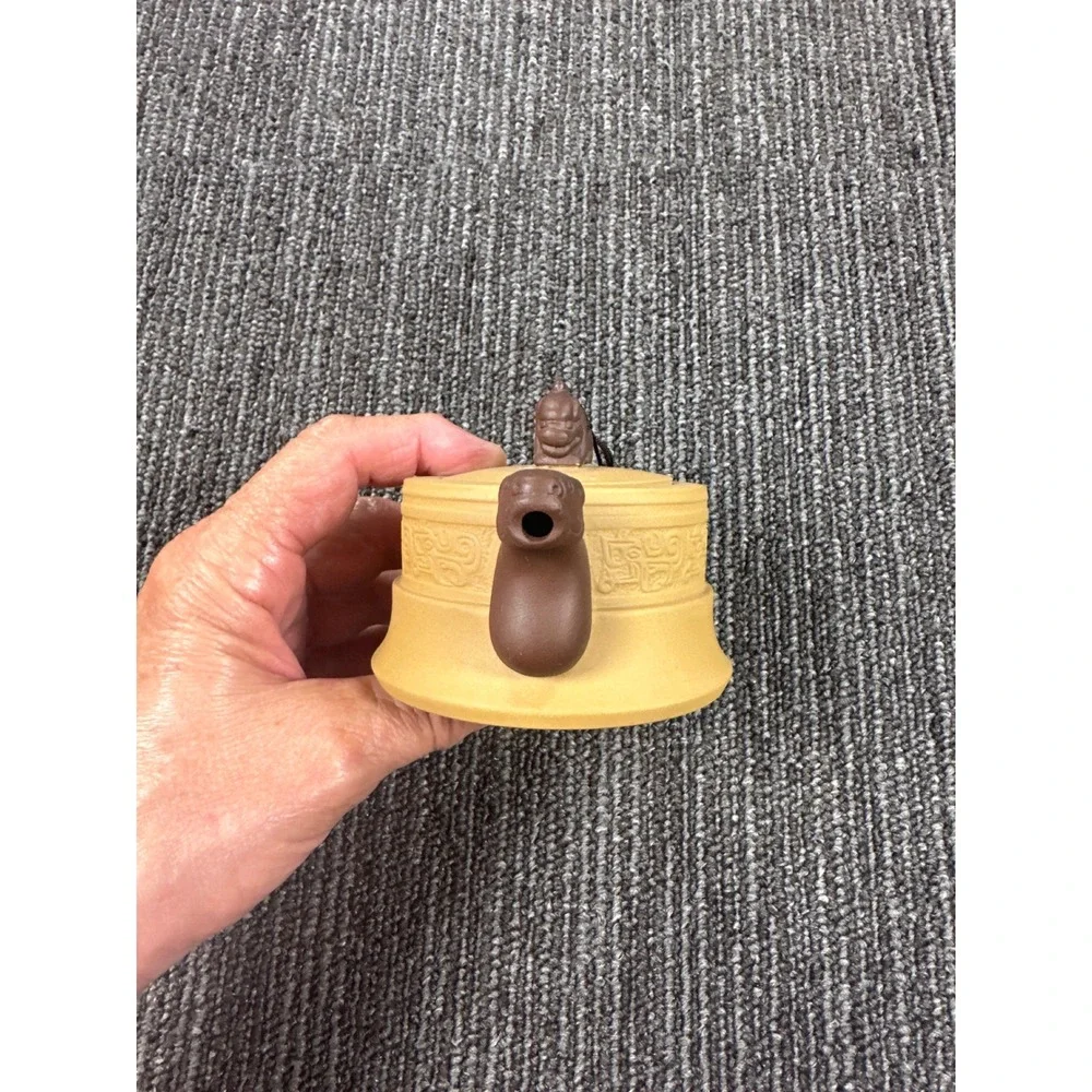 Yixing Zisha Clay Teapot Mythical Beast Pixiu Finial Two-Tone Yellow Brown Tea